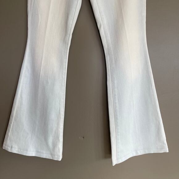 NWT L'Agence Bell High Rise Flare Bleach Down Size 25 Light Blue Stretch Denim - Picture 7 of 16
